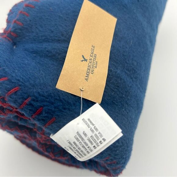 American Eagle Fleece Throw Blanket Blue & White Gift Present New With Tags Gift - Picture 3 of 5